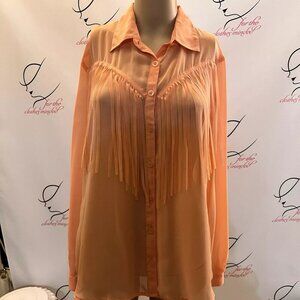 Bisou Bisou. Size Medium. Peach Chiffon Long Sleeve Fringed Blouse. B113